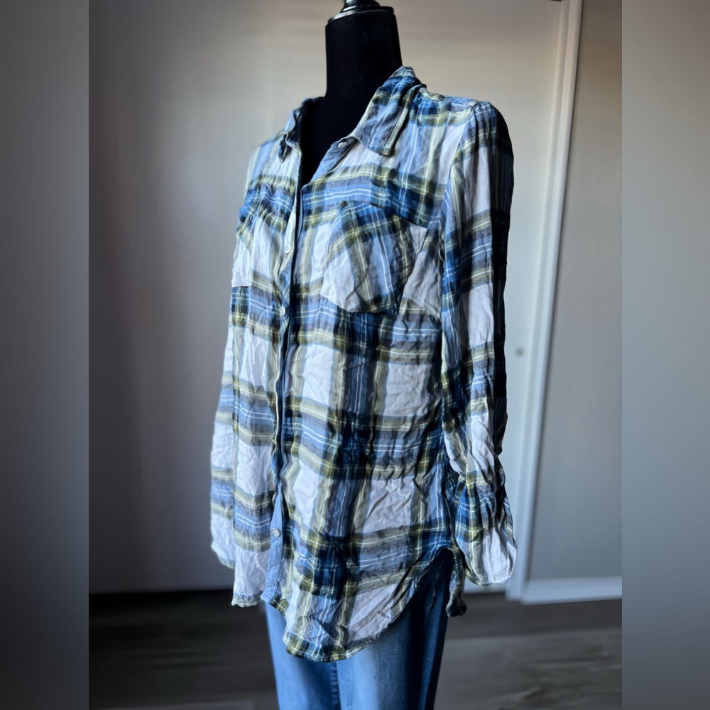 Plaid Button Down Shirt for Women. Runs long. Great color.